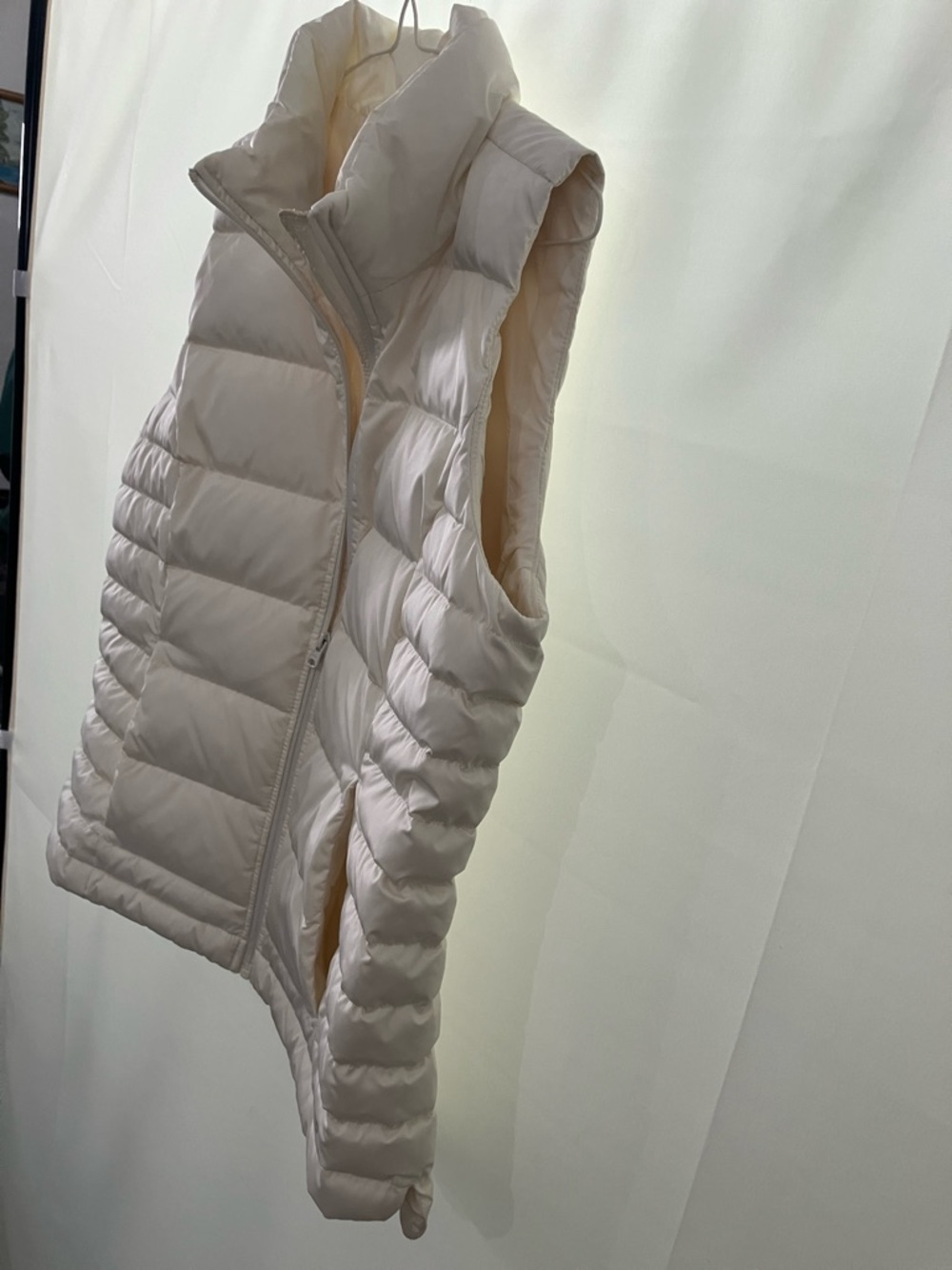 Lands' End Quilted Puffer Vest - Cream - Picture 4 of 8